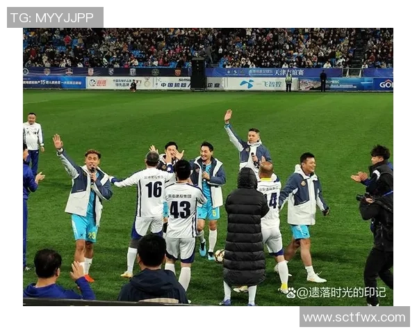 女粉丝激动见到足球明星瞬间心跳加速难以自持的甜蜜回忆