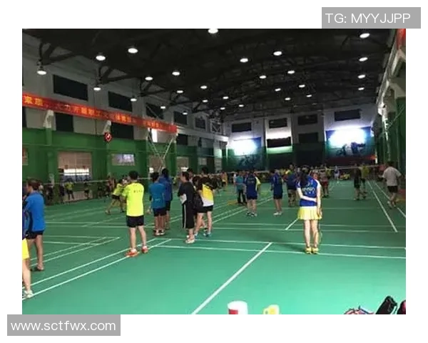 杭州羽毛球队在钻石联赛中的灵活性表现引发热议与期待 杭州羽毛球队在钻石联赛中的灵活性表现引发热议与期待