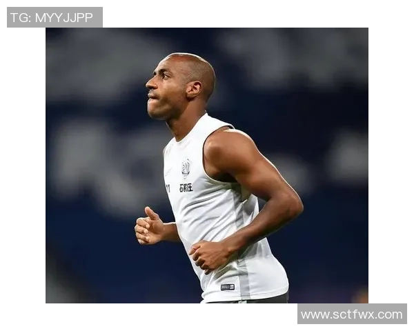 足球明星小卡自印引发球迷热潮展现个人魅力与职业生涯精彩瞬间 足球明星小卡自印引发球迷热潮展现个人魅力与职业生涯精彩瞬间